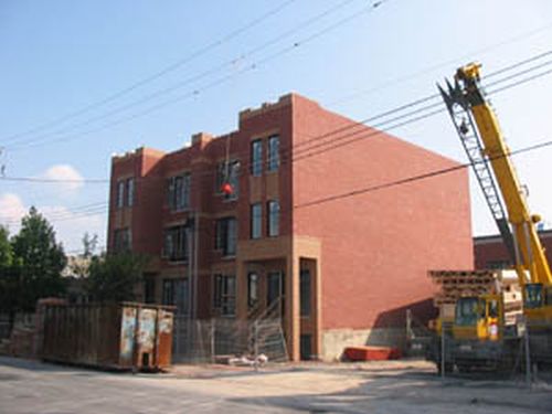 Les prix de vente des entrepreneurs canadiens ont augmenté de 0,3 % en juillet