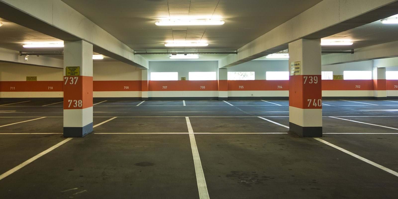 The difficult management of parking lots