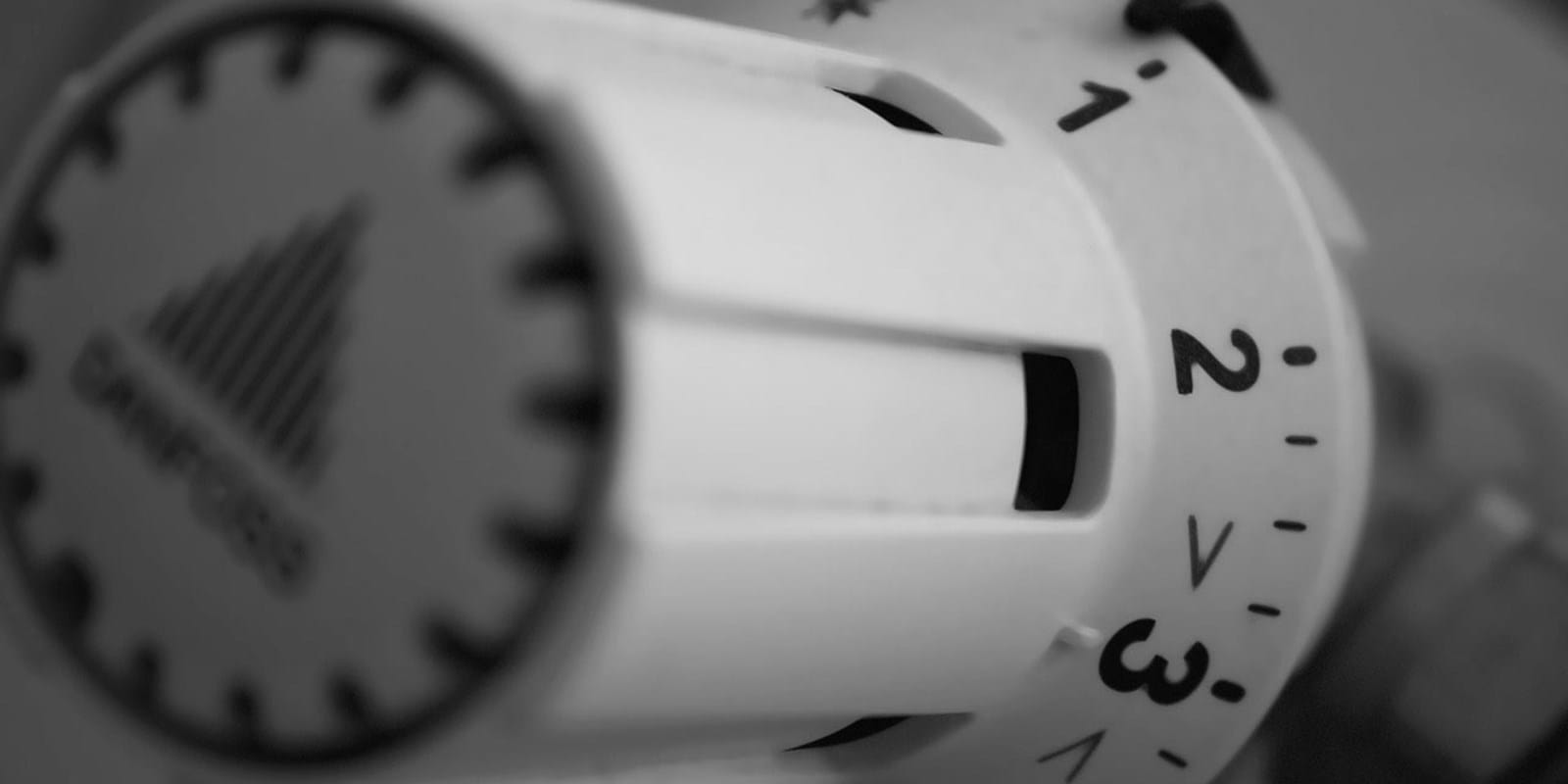 What are the criteria that guide the Tribunal in declaring a dwelling unfit for habitation?