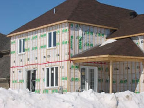 Quebec housing starts slow down in March