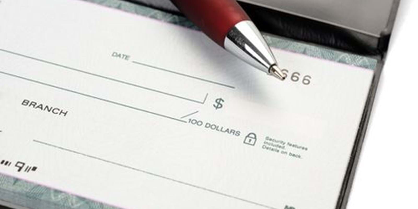 The offer to deliver an uncertified cheque, made at the hearing, does not constitute a discharge payment
